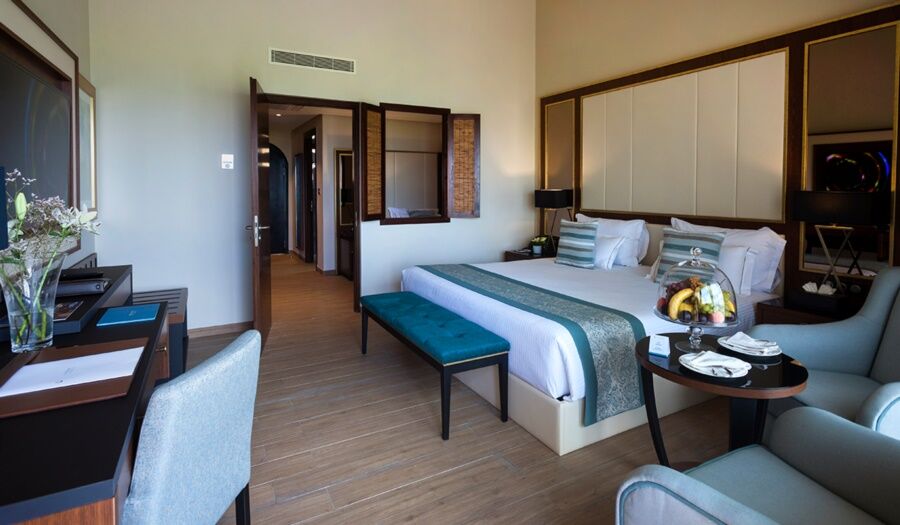 La Cigale Tabarka Hotel Bagian luar foto A room at the hotel