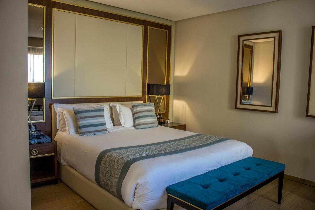 La Cigale Tabarka Hotel Bagian luar foto A bedroom at the hotel